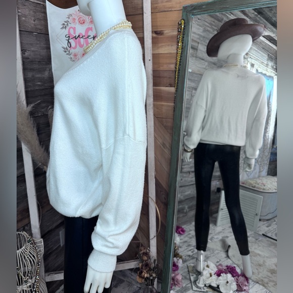 Philosophy Drop Shoulder Cream V-Neck Sweater - Size Large - Picture 4 of 8